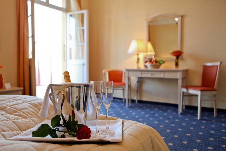 Bedroom 3, Hotel Schweizerhof, Luzern