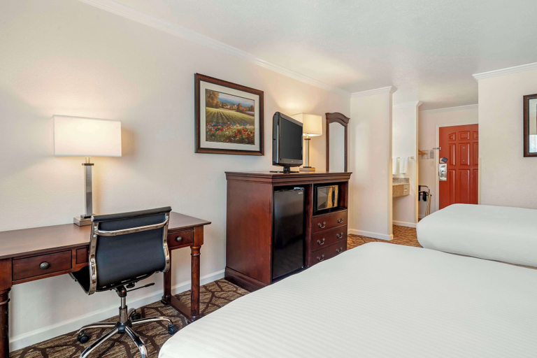 Bedroom 3, Best Western Salinas Monterey Hotel, Monterey