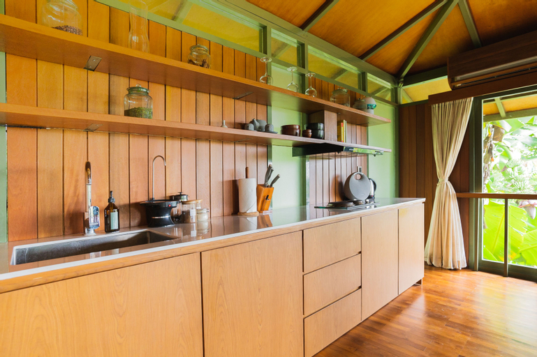 Dining Room 21