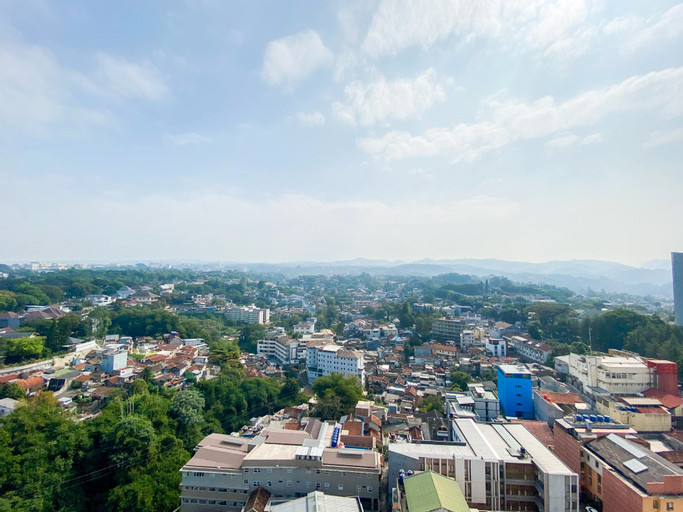 Exterior & Views, Homey Apartment with 1BR at Parahyangan Residence By Travelio, Bandung