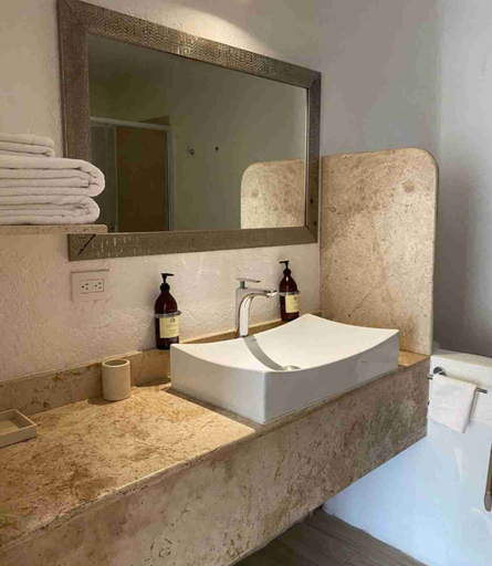 Bathroom 5, Hostal de la Luz, Tepoztlán