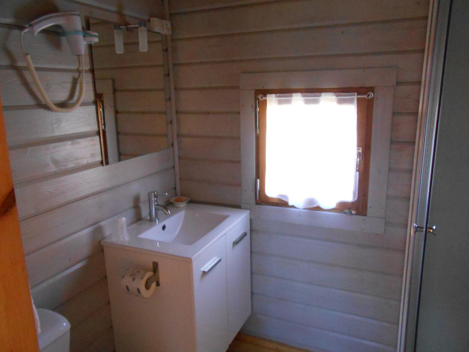 Bathroom 4, Les chalets de Lozzi, Haute-Corse