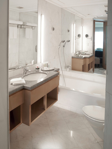 Bathroom 12