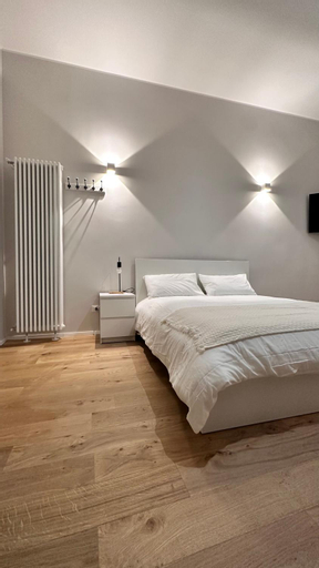 Bedroom 2, Centro Storico Caruggi 2min Acquario Pellicceria Superior Loft Palazzo Rolli, Genova