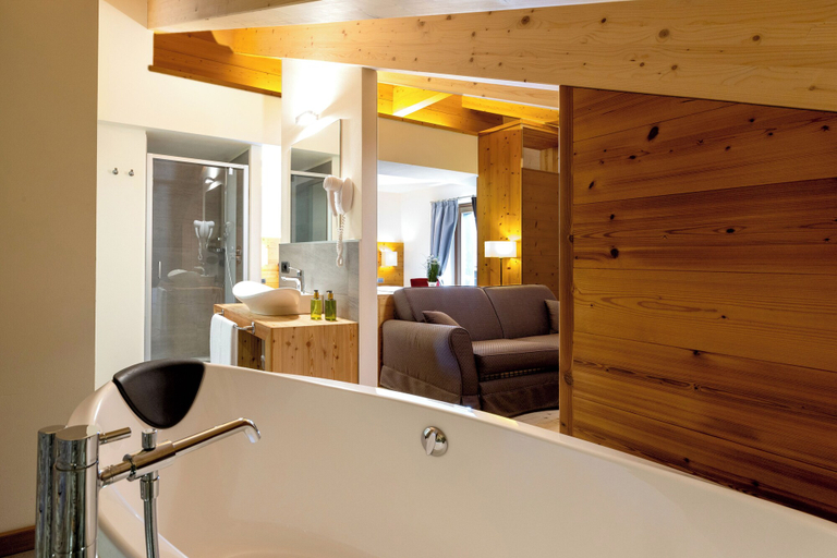 Bathroom 5, Cardo hotel, Sondrio