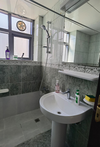 Bathroom 4, Ms. Zhang's Flat 303, Abu Dhabi City