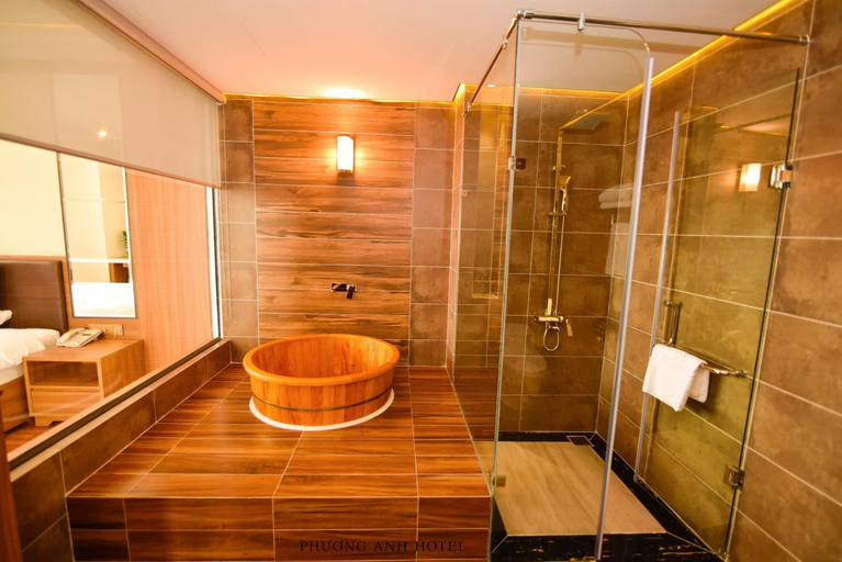 Bathroom 3, Khach san Phuong Anh, Văn Lâm