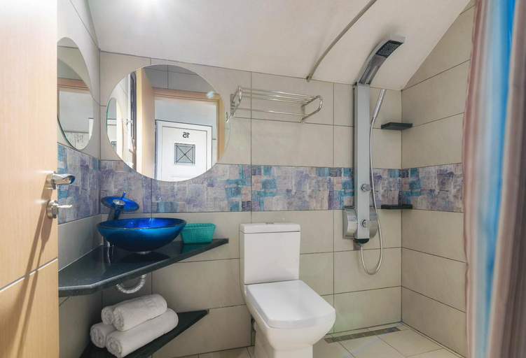 Bathroom 5, Studio Timotheos Basic, Ionian Islands