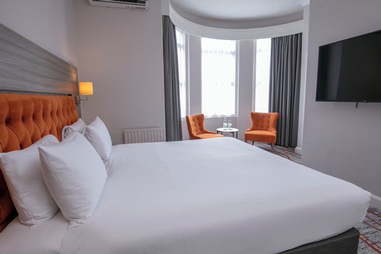 Bedroom 15