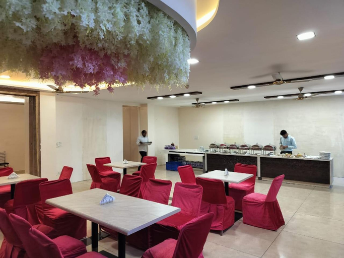 Food & Drinks 5, Hotel Luxuria, Ludhiana