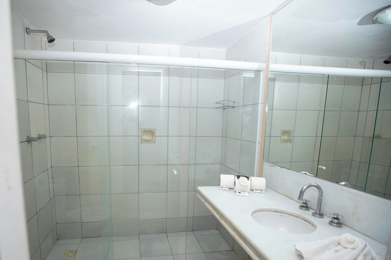 Bathroom 5, Rede Andrade Barra, Salvador