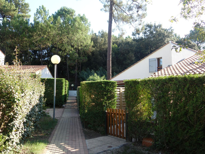 Others 4, Holiday Home Bois d'Eleis-2 by Interhome, Charente-Maritime