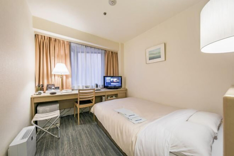 Bedroom 12