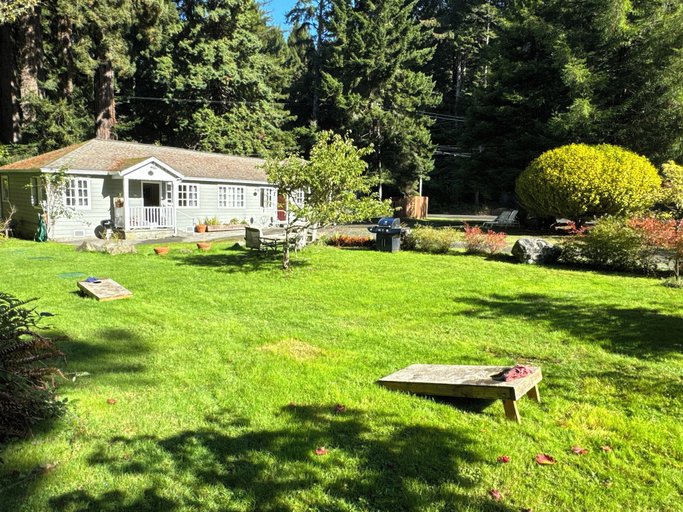 Others 4, Trinidad Inn, Humboldt