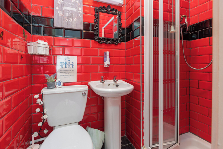 Bathroom 3, Friends Hotel, Blackpool