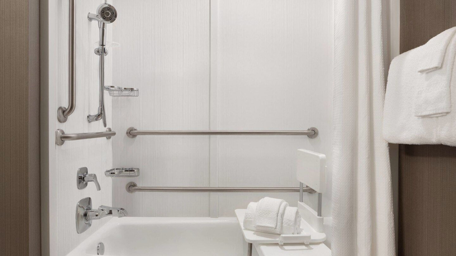 Bathroom 5, Courtyard by Marriott Winter Haven, Polk