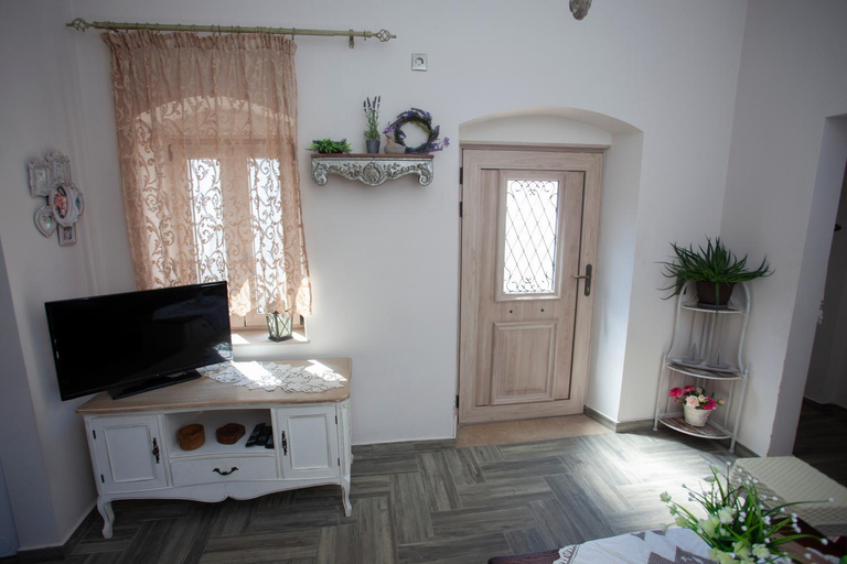 Others 4, Vicky's House, South Aegean