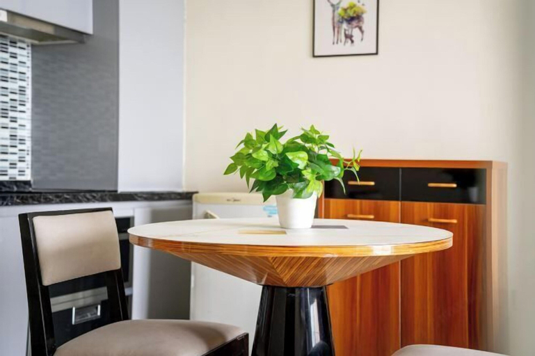 Dining Room 18