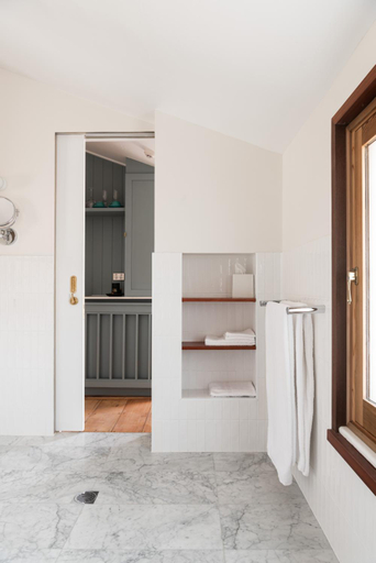Bathroom 5, Garde Hotel, Fremantle