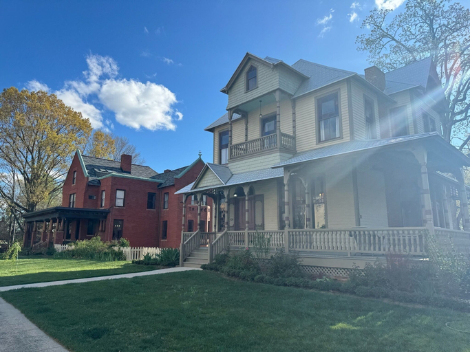 Exterior & Views 1, Summit Street Inns, Forsyth