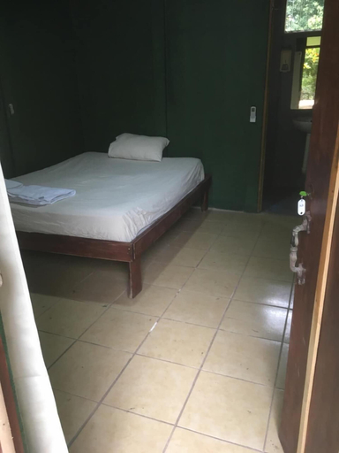 Bedroom 4, HOSTEL MAKTUB, Nandayure