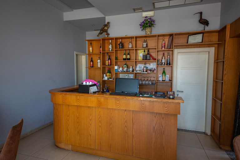 Others 5, Hotel Tosi, Tirana