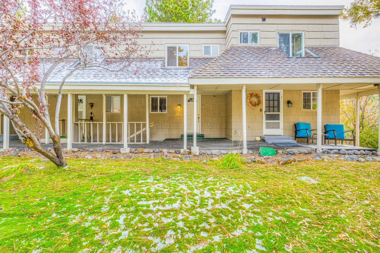 Lake Tahoe Retreat, Washoe