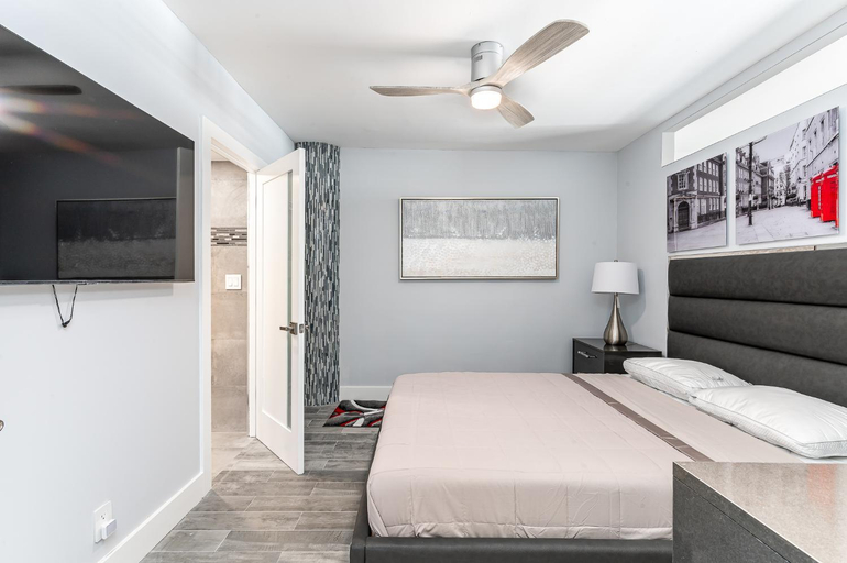 Others 5, AMAZING 2BR 2BA NEWLY RENO BEACHFRONT APT W/BEACH VIEW, Broward