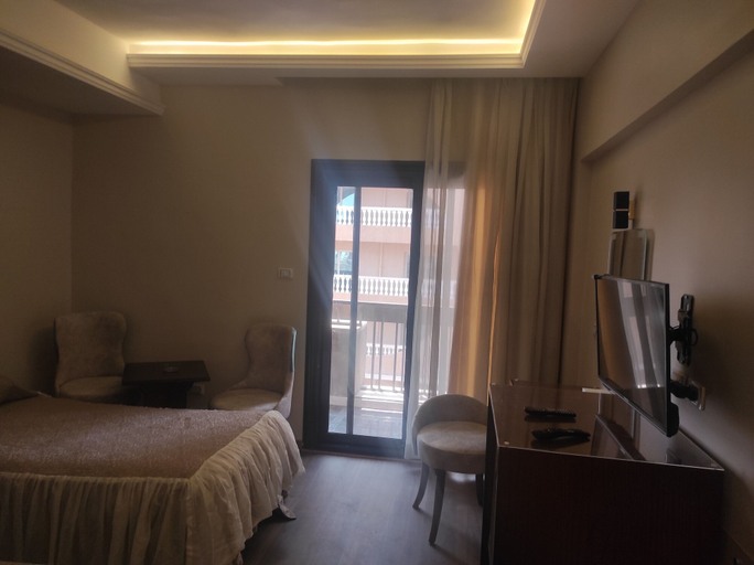 Bedroom 4, Beirut Hotel, Heliopolis