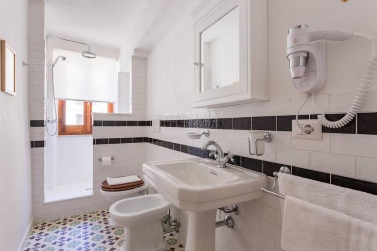 Bathroom 3, Colours in the street, Oristano