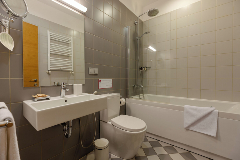 Bathroom 4, Le Port Apart Hotel, Batumi
