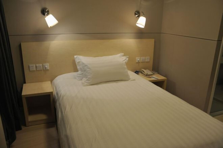 Bedroom 3, Youfeel Hotel, Shanghai