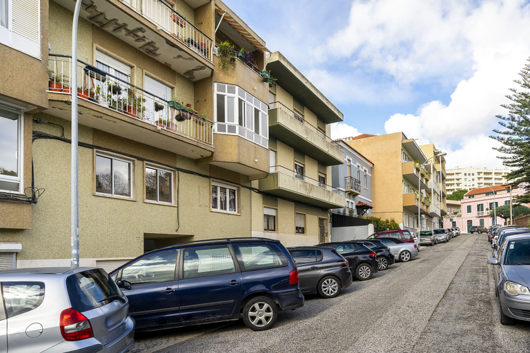 Exterior & Views, Peaceful Algés Family Home, Oeiras