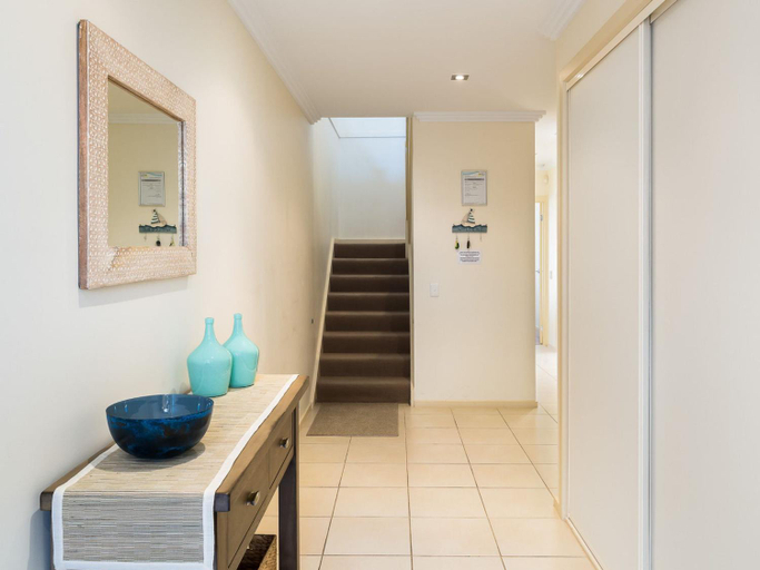 Others 5, Sea Breeze - with solar heated pool in the complex, Bass Coast  - Phillip Is.