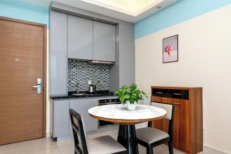 Dining Room 19