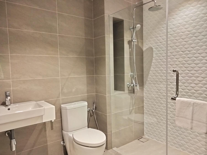 Bathroom 28