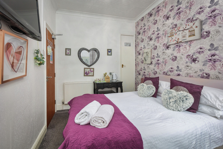 Bedroom 2, Friends Hotel, Blackpool