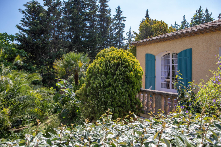 Others 5, Le Pavillon de Pampelonne, Var