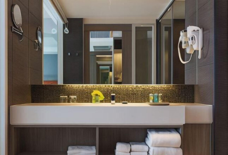 Bathroom 20