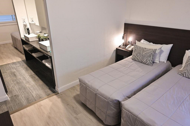 Bedroom 2, Hotel Denver, General Pueyrredón
