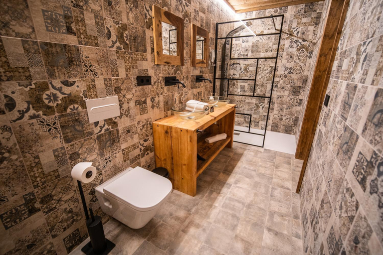 Bathroom 2, HOTEL SOMNIFABRIK, Teruel