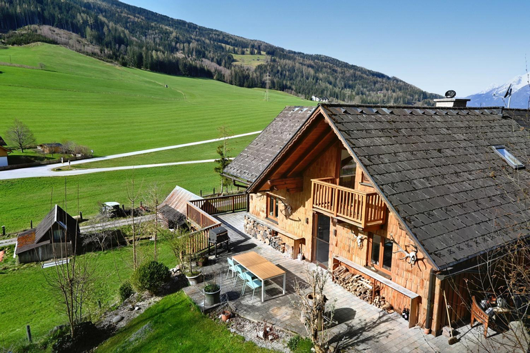 Traum Chalet mit Privatwald & Almhutte, Liezen