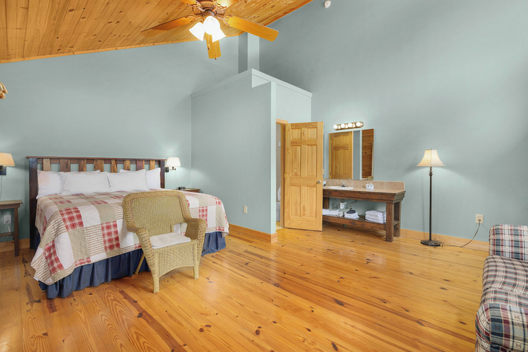 Bedroom 2, Lodge at Tellico, Monroe