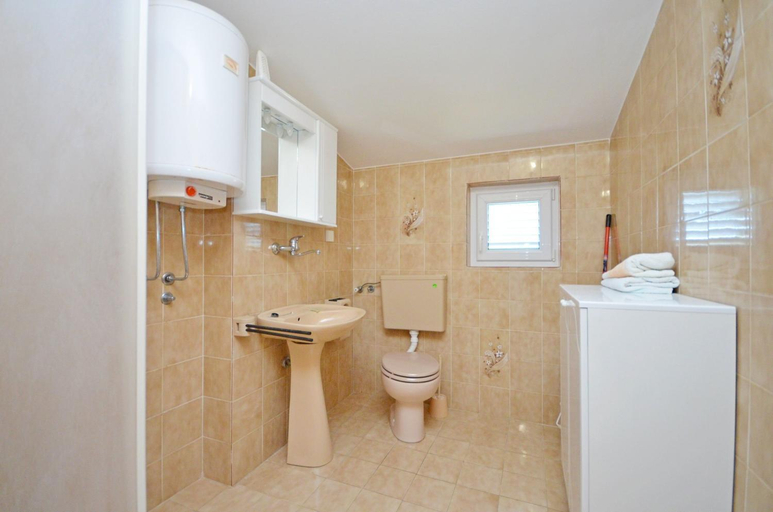 Bathroom 3, Apartments Vila Punta, Šibenik