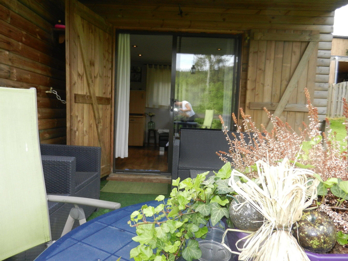 Exterior & Views 2, The charm of a wooden chalet with a magnificent view, not far from Spa, Liège