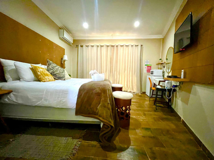 Others 3, Swane’s guesthouse, Bojanala