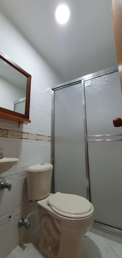 Bathroom 4, PICASSO 70, Medellín