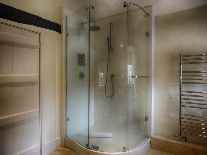 Bathroom 3, Century House, Gloucestershire