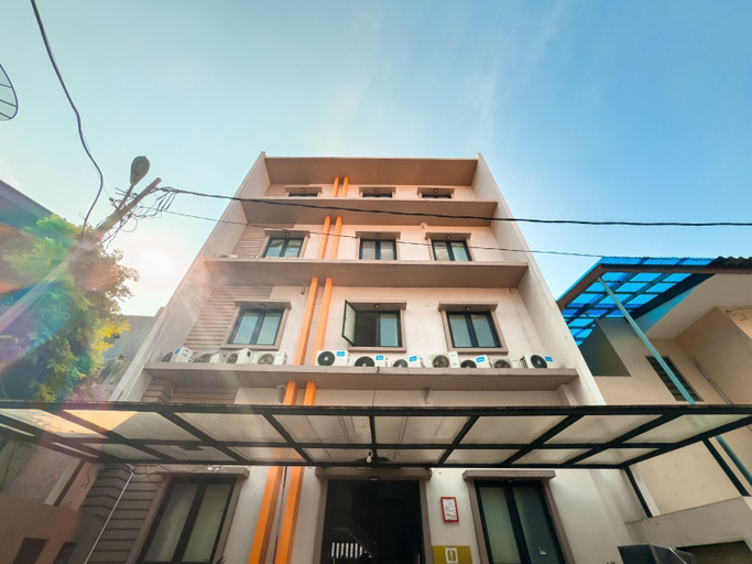 Exterior & Views, Beranda Plus near Hayam Wuruk 2, Jakarta Barat