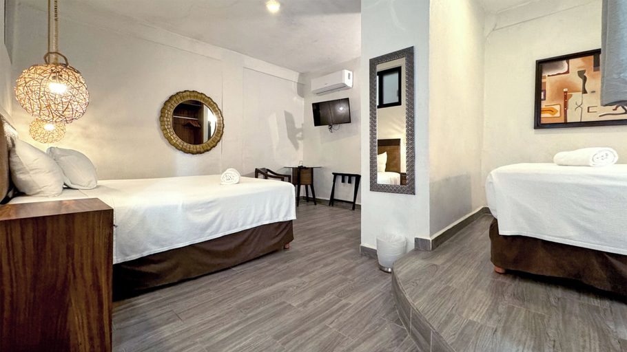 Bedroom 3, Siesta Fiesta Hotel – 5th Avenue, Cozumel